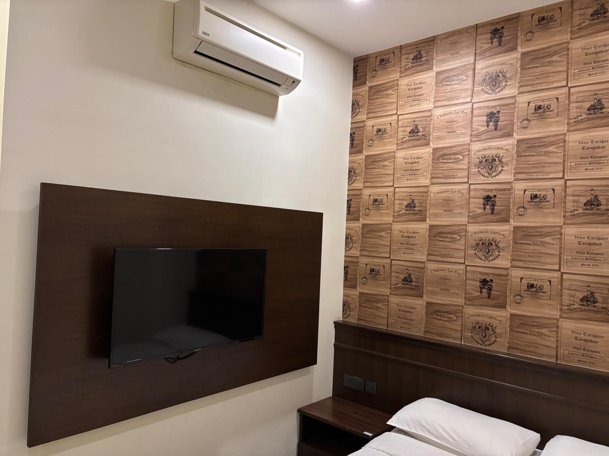 Islander By Lwe Guest house George Town